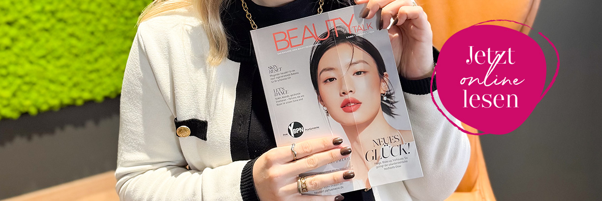 Die aktuellen News aus der Beauty-Branche jetzt auch online: Das BEAUTYtalk Magazin gibt es ab sofort auch als praktisches e-Paper – immer up-to-date in Sachen Make-up, Pflege und Parfum! Blättert durch die aktuelle Ausgabe und lasst Euch von spannenden F