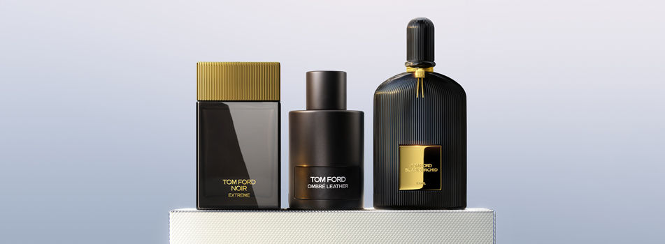 Drei elegante Tom-Ford-Düfte nebeneinander auf heller Fläche vor dezentem Farbverlauf-Hintergrund: links „Noir Extreme“ mit goldener Kappe, in der Mitte „Ombré Leather“ in mattem Schwarz, rechts „Black Orchid“ im geriffelten schwarzen Flakon mit goldenen Akzenten.